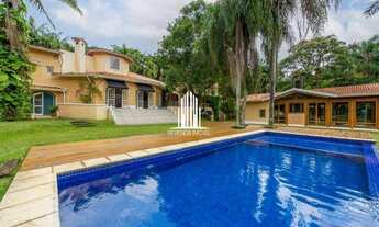 Imagem: Mansão cinematográfica com 6 suítes