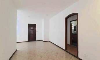 Imagem 2: Apartamento para venda possui 80m² 2 quartos em Copacabana - Rio de Janeiro - RJ