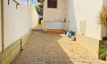 Imagem 6: Vende-se Casa no Calhau - 05 suíte sendo 01 master - todas com varanda - Piscina - Área Go