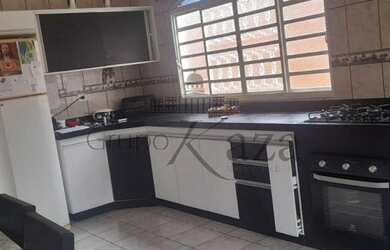 Imagem 3: Jacarei - Casa Padrão - Jardim Maria Amelia