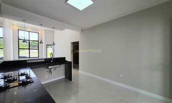 Imagem: Casa com 3 Dormitórios, sendo 2 Suítes