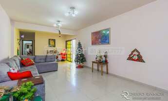 Imagem 3: Vendo Excelente casa 5 quartos 3 suítes 5 garagens com 353m² privativos no Bairro Tristeza