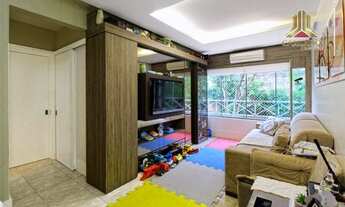 Imagem 2: Vendo apartamento de dois dormitórios, garagem, elevador, infra, imediações Barra Shopping