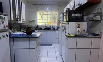 Imagem 6: Sobrado para venda possui 208 metros quadrados com 2 quartos