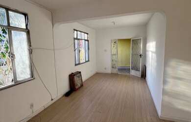 Imagem 5: VENDO CASA DE 3 ANDARES + TERRETO