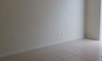 Imagem 7: Linda e ampla casa cercada de muito verde