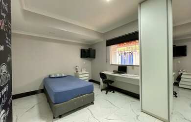 Imagem 2: QR 410 Linda casa reformada com 4 quartos!