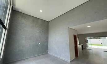 Imagem 7: Casa Térrea no Condomínio Alphaville para venda com Pé Direito Duplo possui 190 m² com 3 Q