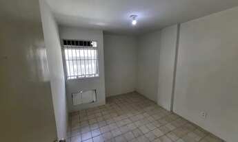 Imagem 7: ALUGA-SE Apto com 03 quartos na ponta verde. Composto por sala de estar e janta