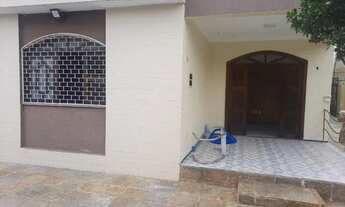 Imagem 2: Casa Montese Apartamento com 3 dormitórios