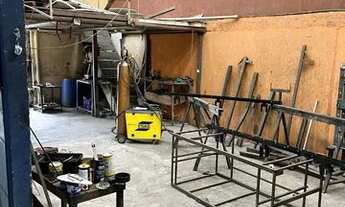 Imagem 4: Barracão Galpão / depósito com 5 vagas na garagem