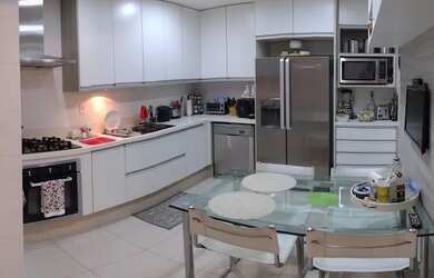 Imagem 6: Cobertura triplex para venda possui 260 metros quadrados com 4 quartos