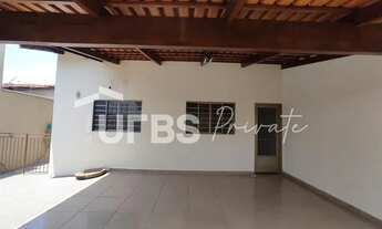 Imagem: Casa de Rua - Casa 3 quartos, sendo 1 suíte