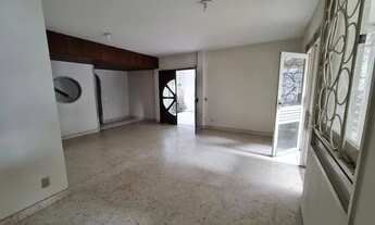 Imagem 4: Casa em Candeias - 03 Qtos / 01 Suíte - 02 Vagas - 260 m² - Nascente - Excelente localizaç