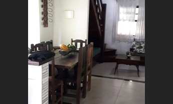 Imagem 5: Casa com cachoeira e mata atlântica