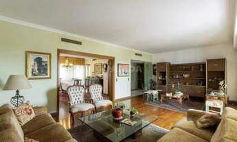 Imagem 2: Apartamento com 3 dormitórios, sendo 1 suíte, e 2 vagas de garagem no bairro Petrópolis