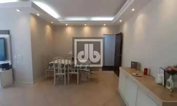 Imagem 3: Apartamento á venda - Grajaú - varanda, 4 quartos, suíte, armários, banheiro social e suít