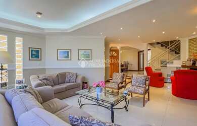 Imagem 4: Casa de 261m² no Chacara das pedras com Piscina e 4 vagas!!