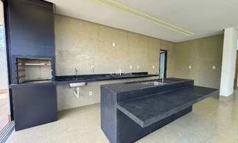 Imagem 4: Sobrado com 4 suítes plenas, incluindo uma suíte térrea, Localizado no Jardins Nápoles