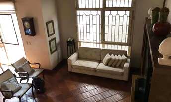 Imagem 6: Sobrado Amplo em Localização Estratégica