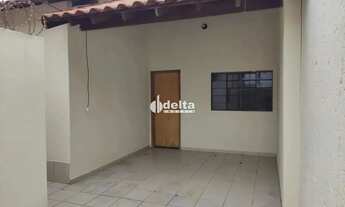 Imagem: Casa residencial com 2 quartos, disponível