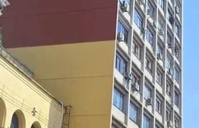 Imagem: Conjunto de salas em pleno Centro Comercial