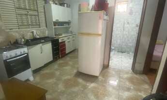 Imagem 3: Vende-se casa no centro de Várzea Grande