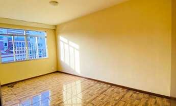 Imagem 2: Vendo ou alugo apartamento bem amplo com excelente localização