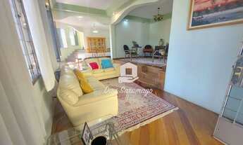 Imagem: Linda casa em um ponto mas lindo da cidade