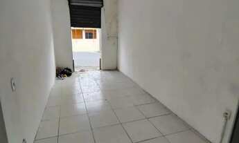 Imagem 2: ALUGO Loja de 20m² em Sete de Abril na rua principal com escritório, banheiro. Ótima local