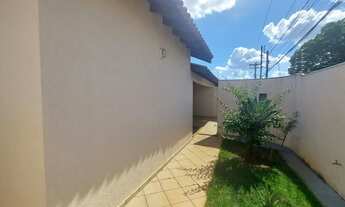 Imagem 2: Casa 3 Dormitórios para alugar - Próximo a UFMS