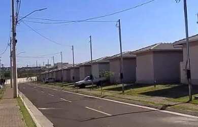 Imagem 2: CASA TERREA-CONDOMINIO BOSQUE DOS IPÊS