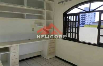 Imagem 7: Casa em Rua Carlos Ropelatto - Guanabara - Joinville/SC