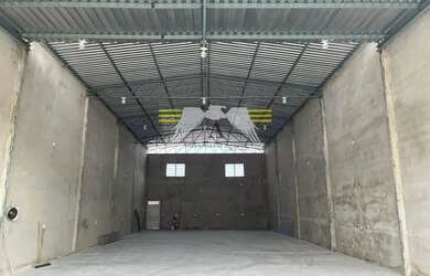 Imagem 2: O Galpão Certo Para o Seu Crescimento! 250m² em Guarulhos, Pé-direito Alto e Piso Reforça