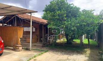 Imagem 7: Charme e aconchego em casa térrea de madeira Terreno amplo com 500m²!