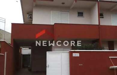 Imagem 2: Sobrado em rua Campo Largo - Itacolomi - Balneário Piçarras/SC