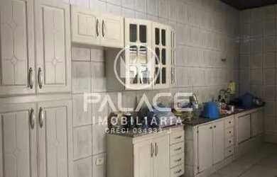 Imagem: Casa de rua Térrea / Residencial / Centro