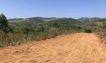 Imagem 3: LL-Terreno com acesso a represa e com documentação