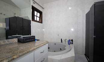 Imagem 6: Excelente residência em terreno de 1200m2 com piscina