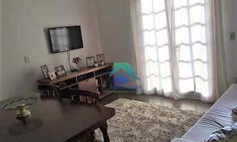 Imagem 4: Casa com 2 quartos em condomínio cercada por muito verde