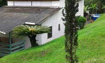 Imagem: Chácara Urbana à 29 km de Curitiba!