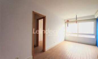 Imagem 2: Apartamento de 2 quartos para alugar no bairro Cidade Baixa