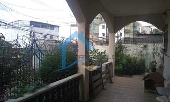 Imagem 5: Casa para Venda em Contagem, Eldorado, 6 dormitórios, 3 banheiros, 3 vagas