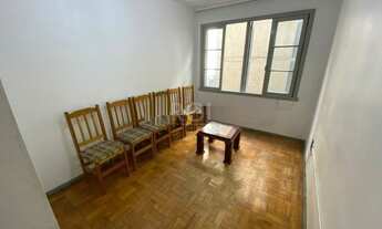 Imagem: Porto Alegre - Apartamento Padrão - Azenha