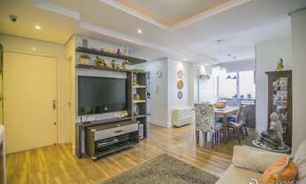 Imagem 2: Apartamento à venda de 68m² com 2 dormitórios, 2 vagas e infra completa no Bairro Floresta