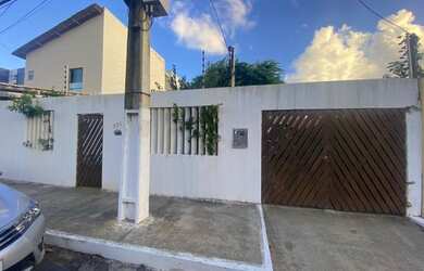 Imagem 2: Casa na coroa do meio - 500 metros da orla &lt