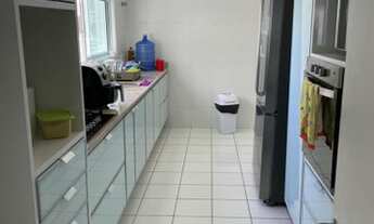 Imagem 2: Apartamento para venda com 187 metros quadrados com 3 quartos em Ponta D'Areia - São