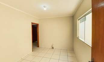 Imagem 2: Apartamento compacto e funcional para venda, ideal para casais ou estudantes