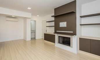 Imagem 2: Vendo apartamento com quatro suítes e três vagas no Bairro Menino Deus em Porto Alegre, Gr