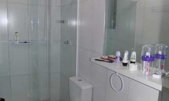 Imagem 7: Apartamento com 02 dormitórios, sacada com churrasqueira. Garagem coberta. Aceita financia